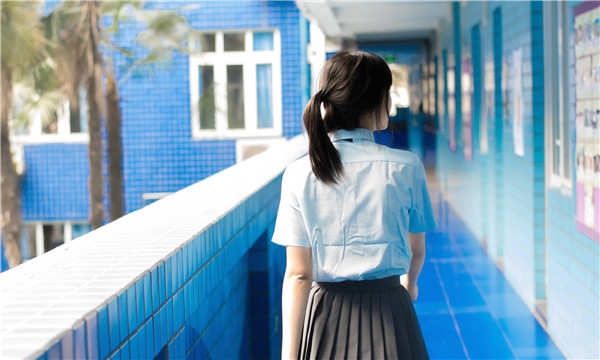 台安如何找到一个可以帮助我生孩子的女人？